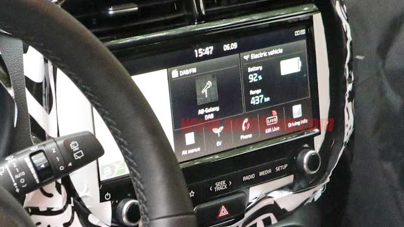 Kia Soul EV spied, shows over 250-mile range